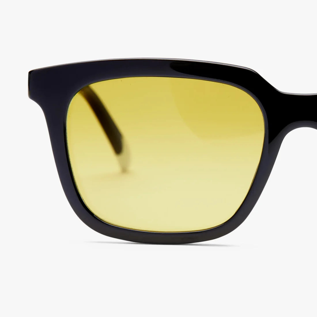 HOLLY Black Noir Glossy Ambar Solar